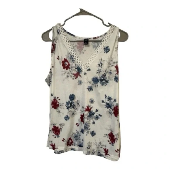 Emery Rose Chic V-Neck Floral Tank Top. Size 2X. - Picture 2 of 3
